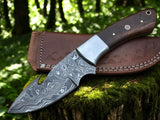 Bloodtrail – Custom Damascus Steel Gutting Knife