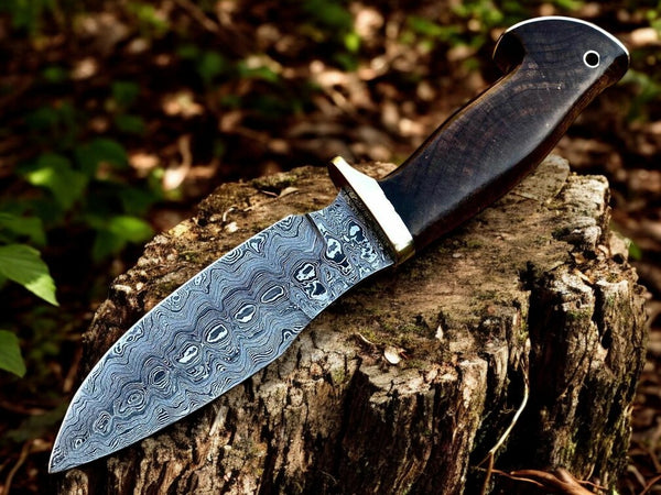 Stormborn – Custom Hunting Knife with Damascus Blade