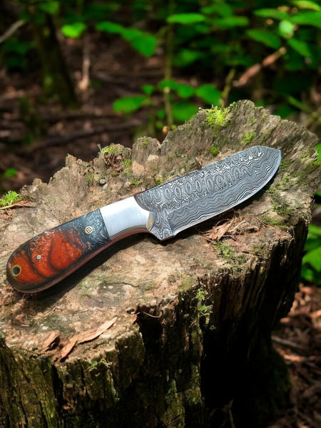 Hunting Blade Damascus Steel & Epoxy Resin Handle

