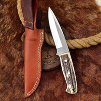 Premium Fixed Blade Skinning Knife for Outdoor Adventures






