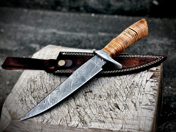 Forged Damascus Handmafe Steel Hunting Knife Wood & Guard Handle WH 8766