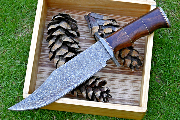 7.50 Inch Custom Handmade Damascus Steel finger hole skinning Hunting –  nextgensfashion
