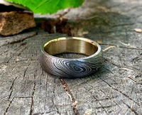 Damascus steel ring with brass inlay in a beautiful gift box